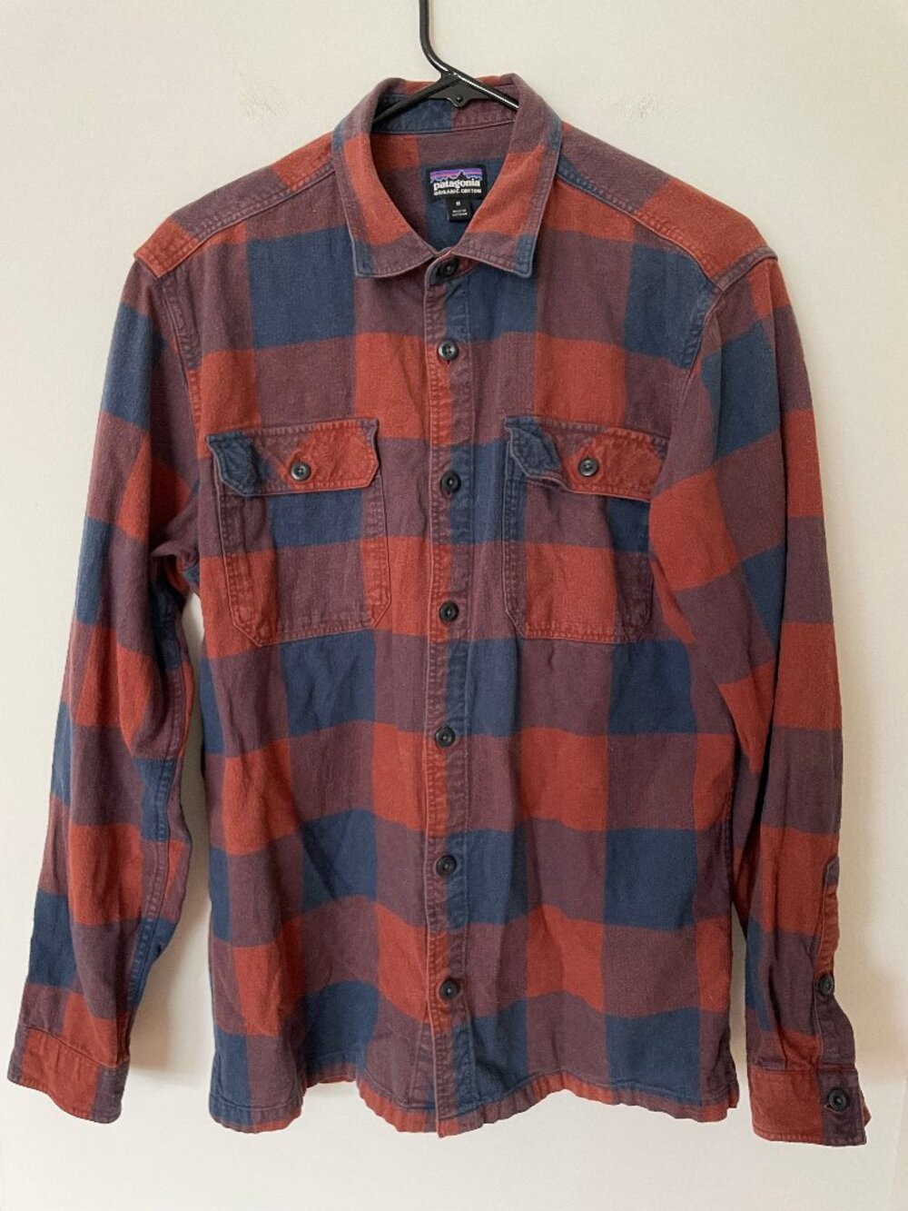 Patagonia Long-Sleeved Organic Cotton Fjord Flannel Shirt Size Medium